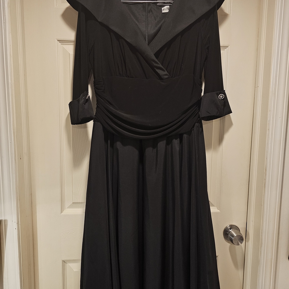 Jessica Howard Black Cocktail 3/4 Sleeve Midi-Dress, A-line Taffeta skirt, cuffs